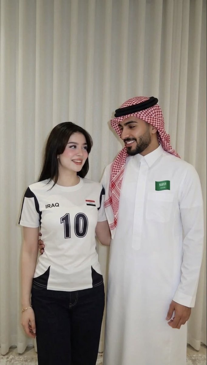 hdo9230's tweet photo. عيون العراقيّة السود الكحيلة تزرف الگلب والله 🇮🇶🔥 من السعودي ينيكها عيونها تدوّر من الوناسة 😈🇸🇦 إنت يا خنزير عراقي جلّخ وإنت تگول أنا ديوث العراقية وكلب السعودي 🐽 https://t.co/0HTrRkuZaJ