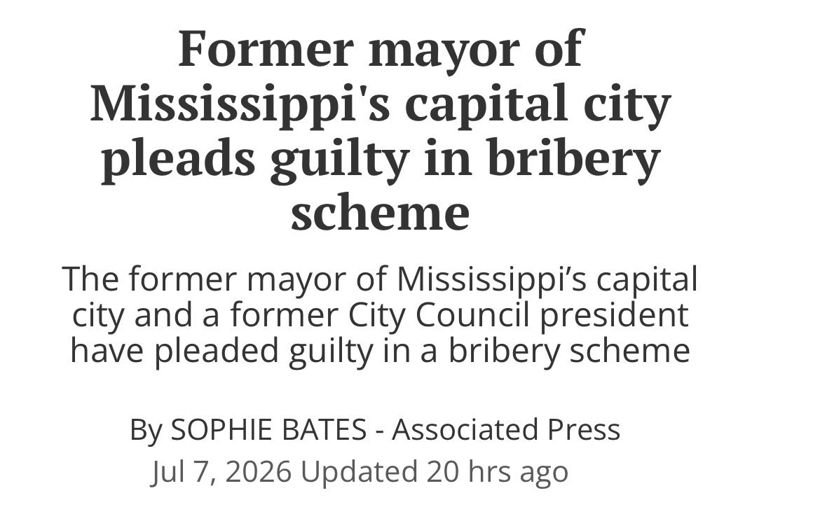 davenewworld_2's tweet photo. A district attorney in Mississippi has resigned and pleaded guilty in a bribery case where he was soliciting at least $115,000 in bribes, and helping facilitate $80,000 to co-conspirators, which included the mayor of Jackson.

Hinds County District Attorney Jody Owens held his position for 6.5 years. He got busted in an FBI sting where agents posed as real-estate developers seeking help with a proposed development.

So in other words, for well over half a decade in the most populated city and county in Mississippi, the Jackson mayor's office, AND the office that was deciding whether poor people end up in jail or not, were in the hands of criminals taking bribes for land development.

Following Owens' lead, former Jackson Mayor Chokwe Antar Lumumba and former City Council President Aaron Banks both changed their pleas and pleaded guilty to conspiracy.