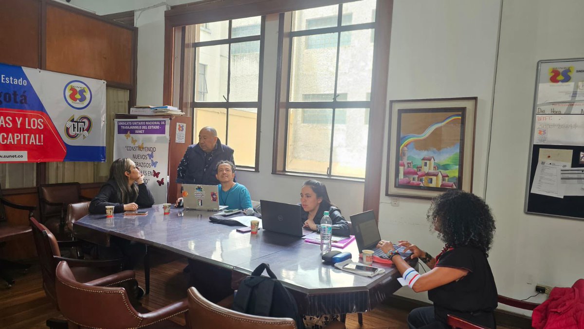 SUNETBogota's tweet photo. Iniciamos tutelatón a @DapreCol, @DAFP_COLOMBIA, @MintrabajoCol, @DNP_Colombia, @AgenciaDefensaJ, @MinHacienda por la incertidumbre laboral, no pago de salarios, seguridad social y primas de empleados públicos de @MinIgualdad_Col

#SUNETSuSindicatoEstatal https://t.co/okV7UA6clY