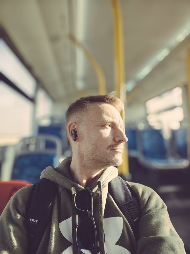 hamboneZA's tweet photo. Thanks for keeping me company on my commute this week. Xoxo #TrainDaddy https://t.co/4VuCViC68B