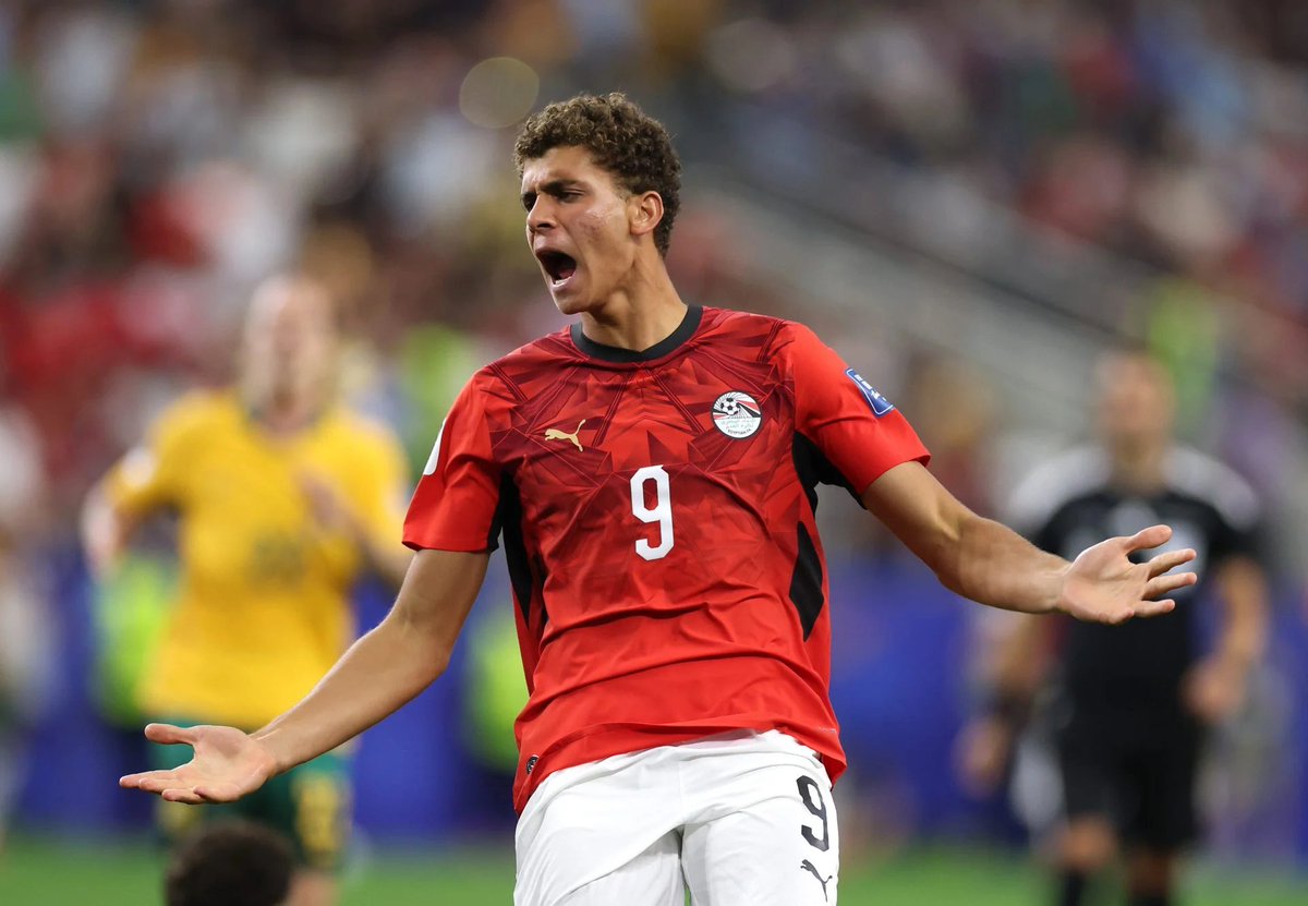 BarcaUniversal's tweet photo. 🚨 NEW: Barcelona could promote Hamza Abdelkarim to the first team this season.

They consider that Hansi Flick does not have another strong and tall striker in the squad, so he could be promoted as an alternative or backup.

— @sport https://t.co/RU5padDnDQ