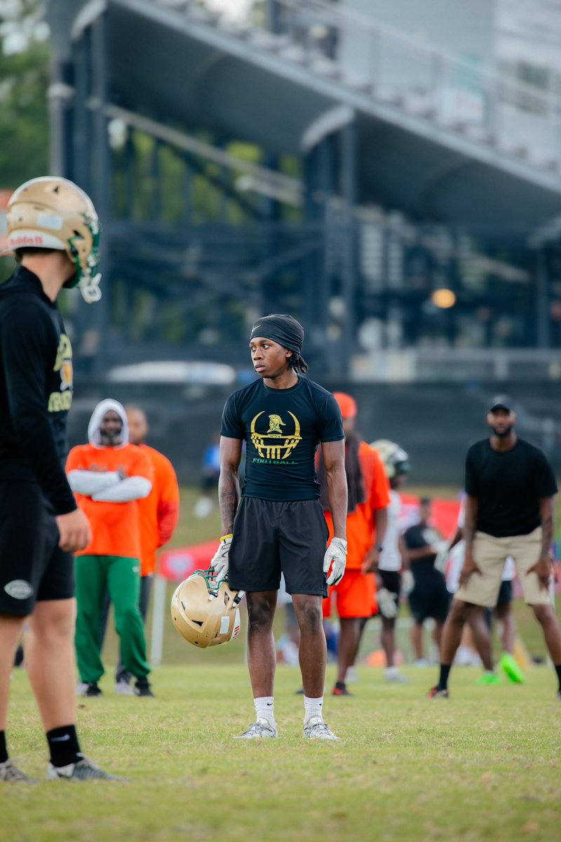 MannieHackney's tweet photo. Truly Blessed to see 17 today🙏🏾! https://t.co/CdT76uRQIs