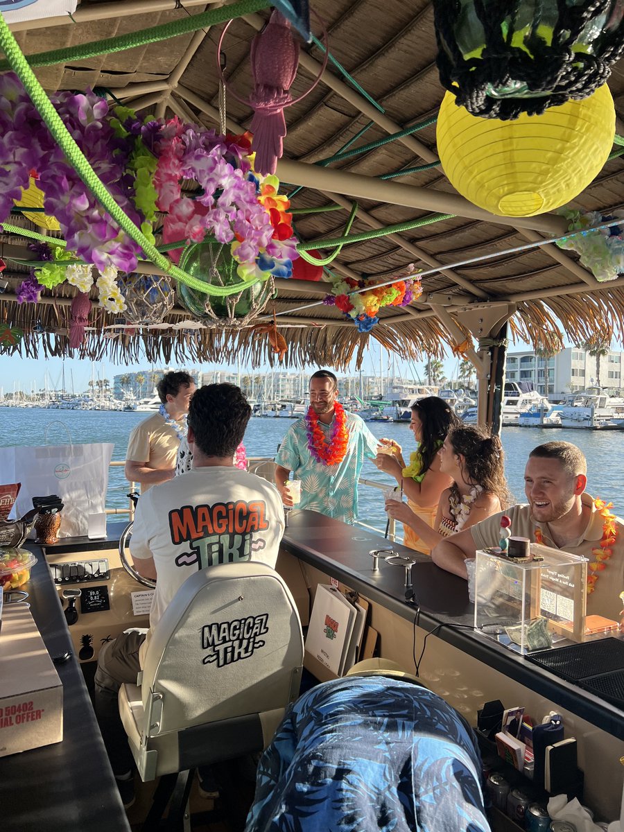 anmolistic's tweet photo. Magic Tiki boat ride (and the margarita) got me feeling like I’m in an episode of SpongeBob https://t.co/ckqKmBa9aR