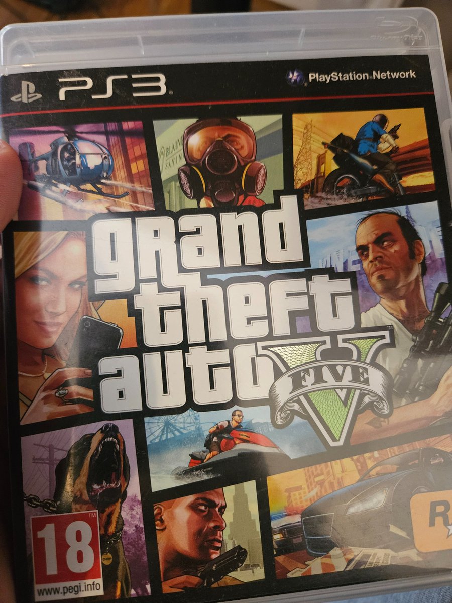 VinciLostSignal's tweet photo. Everyone was saying to not buy GTA, but I did it anyway. https://t.co/CiOH182bst