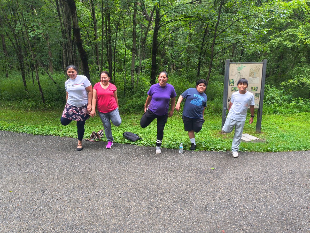 ArcolaWellnes's tweet photo. The first two days of our summer morning walks, full of good energy and dedication to maintaining a healthy lifestyle. @ArcolaES_CSL @blessings4 @CSconnect_MCPS https://t.co/iA4TqWM3is