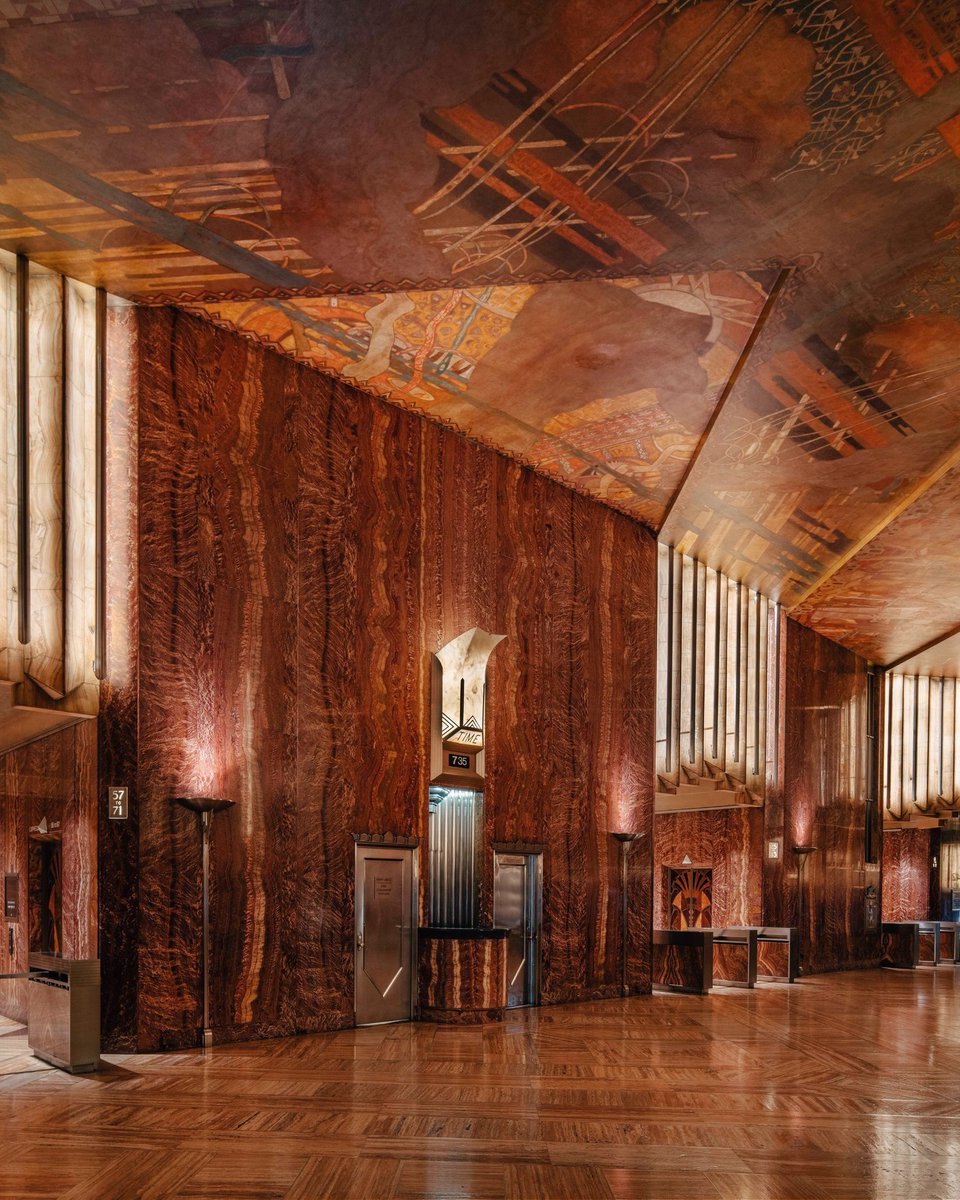 bymortalhand's tweet photo. Just 20 months,that's all it took to build the world's first supertall skyscraper.

Completed in 1930, the Chrysler Building continues to define the elegance of the Art Deco era. https://t.co/jlRj1hUfA6