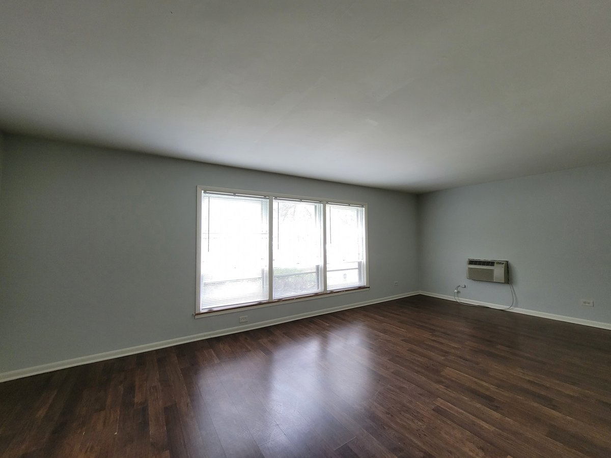 CaganManagement's tweet photo. 📍 541 Hinman Ave 📍

🔑 Located in Evanston
🔑 Spacious 1 bedroom apartment
🔑 Large living and dining area 
🔑 Laundry room on-site
🔑 Efficient appliances
🔑 Ample closet space
🔑 Pet friendly

Contact us for a showing!
☎️ (630) 348-9823 (call)
✉️ cagan.rogerspark@rentlife.com https://t.co/fUqwmTQTdj