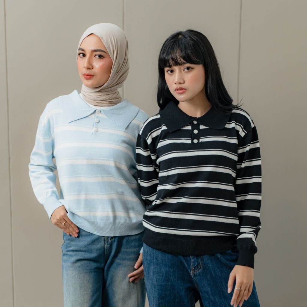 mmal12_'s tweet photo. STOOOPPP!!!!
 Ada yang lagi bingung cari OOTD Buat ke kampus ? 

Atasan rajut berkerah ini bener-bener definisi 
effortless cool 🕊️ Tinggal pakai jeans, langsung dapet preppy look ala anak Pinterest 🖼️ langsungin ajaa 👇👇

https://t.co/lRsej7GLcr https://t.co/w0x1VegvEq