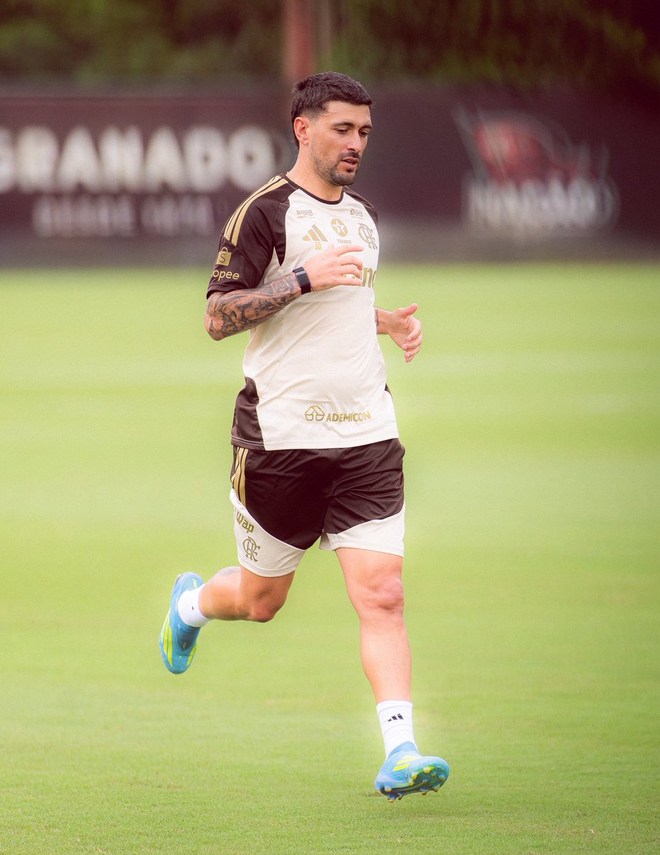 CentralFlaNacao's tweet photo. ELE VOLTOU! ❤️🖤

📸 Adriano Fontes/Flamengo https://t.co/bFRjwK3sqd