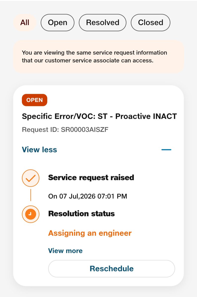 ashok_dynamo176's tweet photo. @JioCare @_MukeshAmbani @reliancejio Extremely disappointed with Jio AirFiber service. My connection has been completely down for the past 3 days. Router keeps blinking red. Service request remains stuck between "Assigning Engineer" and "On Hold" with no resolution. https://t.co/jGH8AUk82l