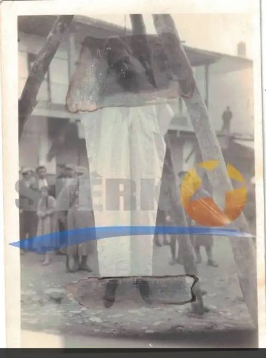 metinyoksu's tweet photo. Dersim tertelesinin önemli bir kanıtı daha ortaya çıkarıldı. Seyit Rıza’nın idam edildiği fotoğraflar ortaya çıkarıldı! Seyit Rıza’nın mezarı nerede? 

Fotoğraflar Sterk TV imzalı… https://t.co/BRqzRrSfqK