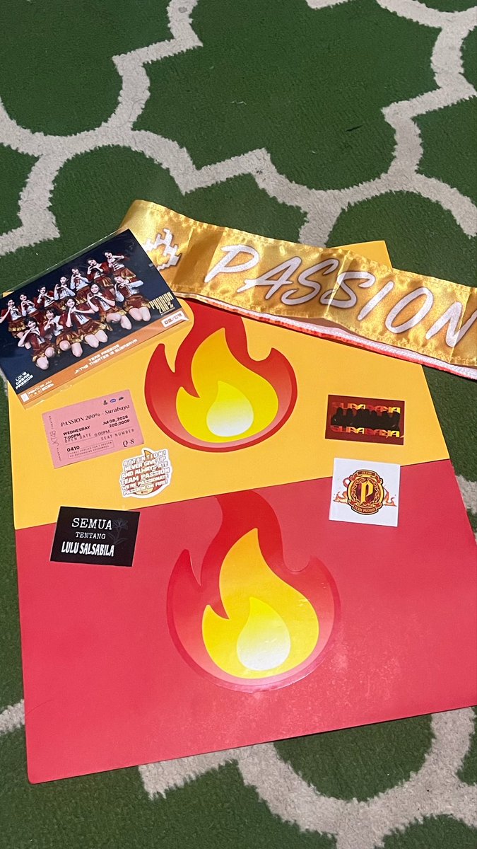 lifeaboutmee_'s tweet photo. π₯π₯π₯ @JKT48Fans_SBY @Wani48Surabaya @JKT48_EastJava #PassionKaretDua #HeroesinAction #WaniOnFire #PassionShow #SoulOfHeroescity #JKT48Passion #JKT48TheaterSementaraSBY https://t.co/6aEzDI6d1l