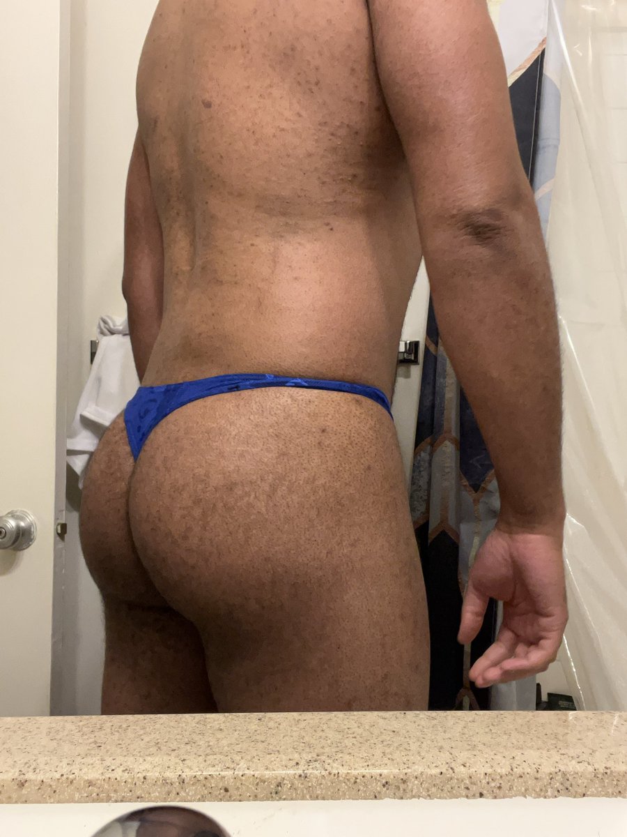 89feelz's tweet photo. Humpday 💙💙💙 https://t.co/zGE2PVfQvg