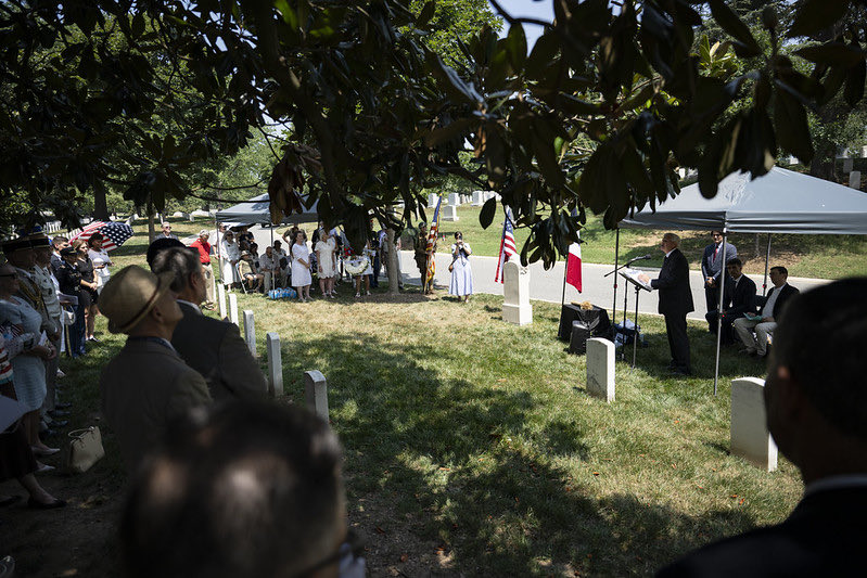 ArlingtonNatl's tweet photo. On July 5, ANMC joined Gold Star Mothers &amp; partner organizations for a Rededication Ceremony of the Sacred Soil Marker in Sec. 18. In honor of America's 250 anniversary, "sacred soil" was gathered from WWI battlefields &amp; placed into a renewed Sacred Soil Marker at ANC. https://t.co/HfECB0vZzB