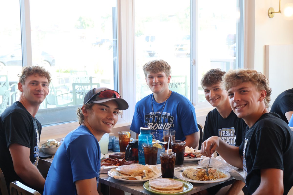 LCIndiansBball's tweet photo. Huge thanks to Avgo for having the State Champs in after weights today for breakfast.  
Great people, great food, and just a great place!!!  
Also...thanks for the shirts.  Guys enjoyed it and had a great time!!! https://t.co/RANrA5CE0a