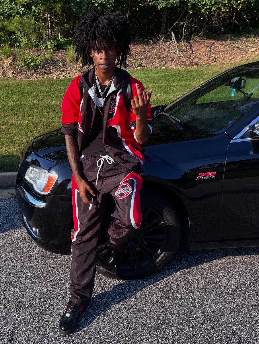 marihungasf's tweet photo. i go new whip shi took some time but hard work pay off https://t.co/D2yf07y6wG