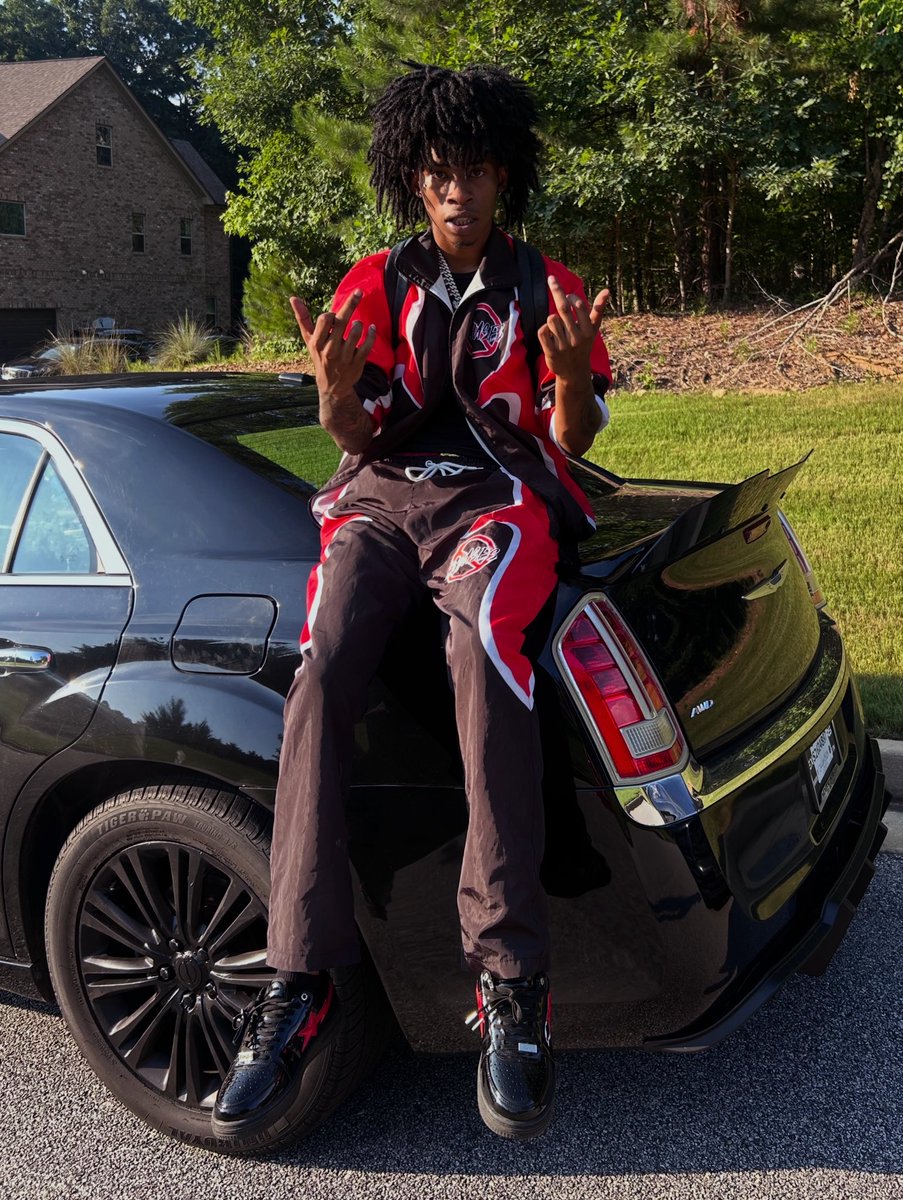 marihungasf's tweet photo. i go new whip shi took some time but hard work pay off https://t.co/D2yf07y6wG