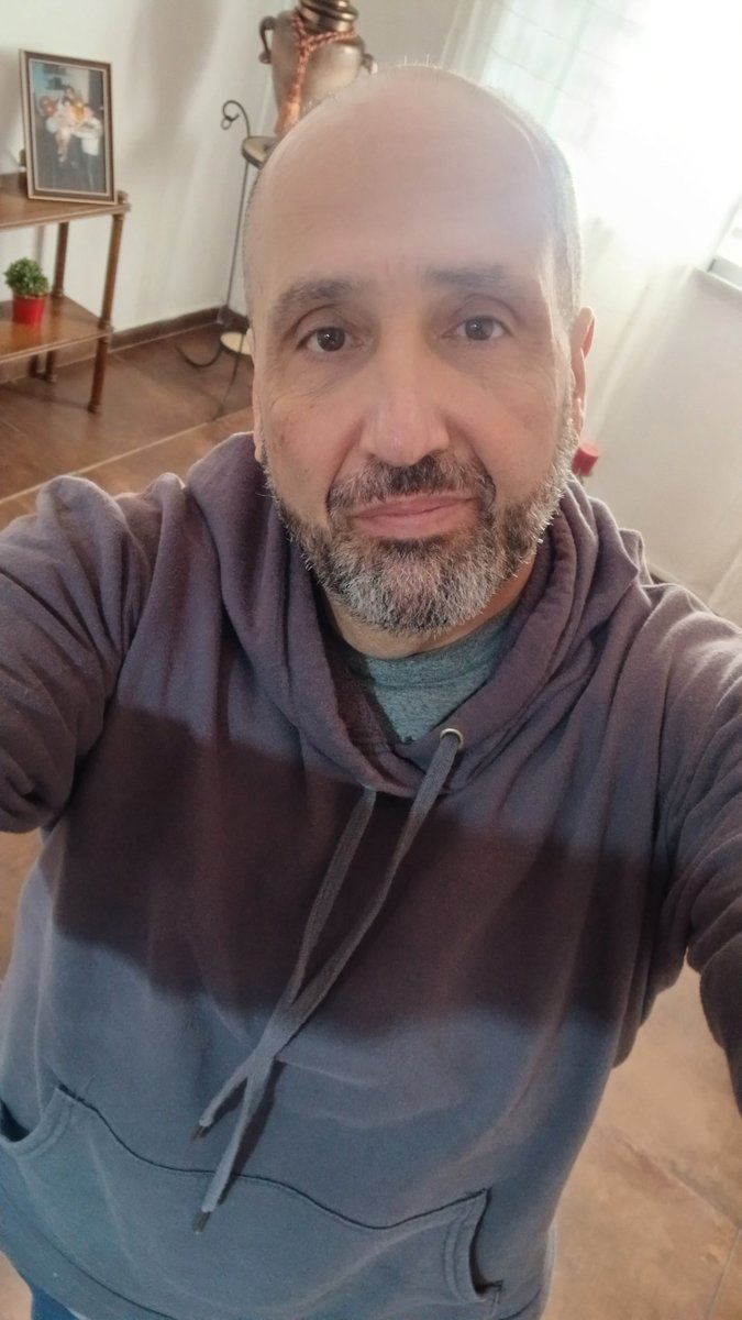 MarceloSoloooo's tweet photo. Estamos recuperando Fuerzas...hay días que puedo y me sobra..pero hay días que necesito apoyame en alguien, que me cuide un poquito, del resto yo me encargo...#nadileimporta https://t.co/QVHuFXAXwn