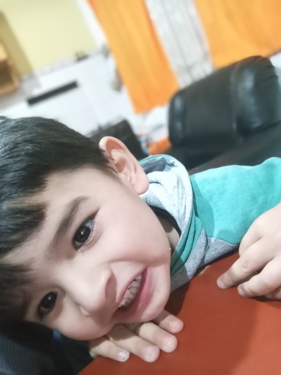 Azcurravaal_'s tweet photo. Tee Amoo! https://t.co/BiRQHASM0J