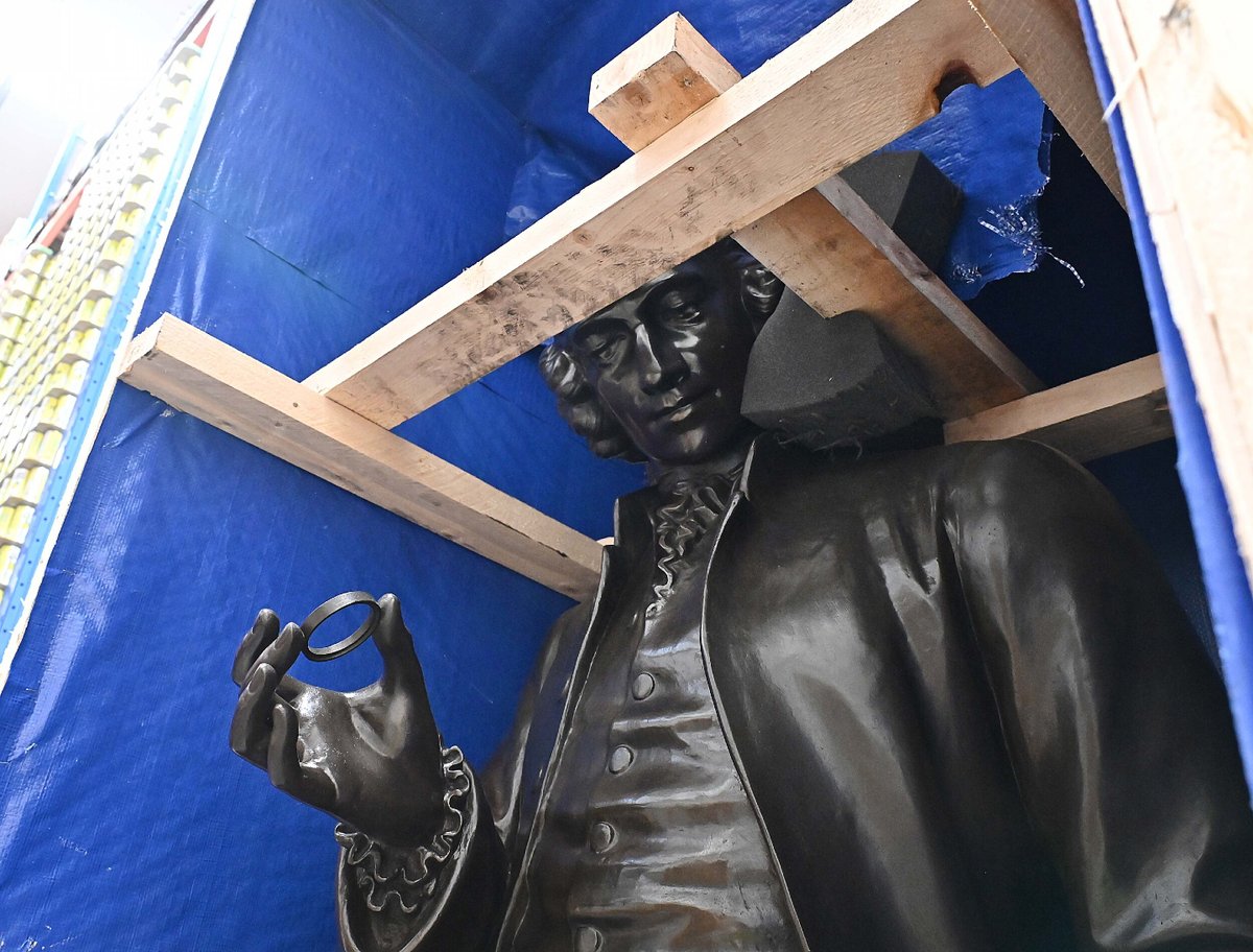 ParadiseBham's tweet photo. Look out for the latest works at Ratcliff Passage as we prepare to bring two of Birmingham’s best-known statues, of industrialists and thinkers James Watt and Joseph Priestley, back to the city.

Work on the statues' three-metre high podiums is now underway to enable both of these iconic Brummies to return to their rightful place in the new public realm alongside the city’s 1834 Grade I-listed Town Hall after some painstaking work to restore them over the past year.

Read more: https://t.co/ZqgNqplZ8h