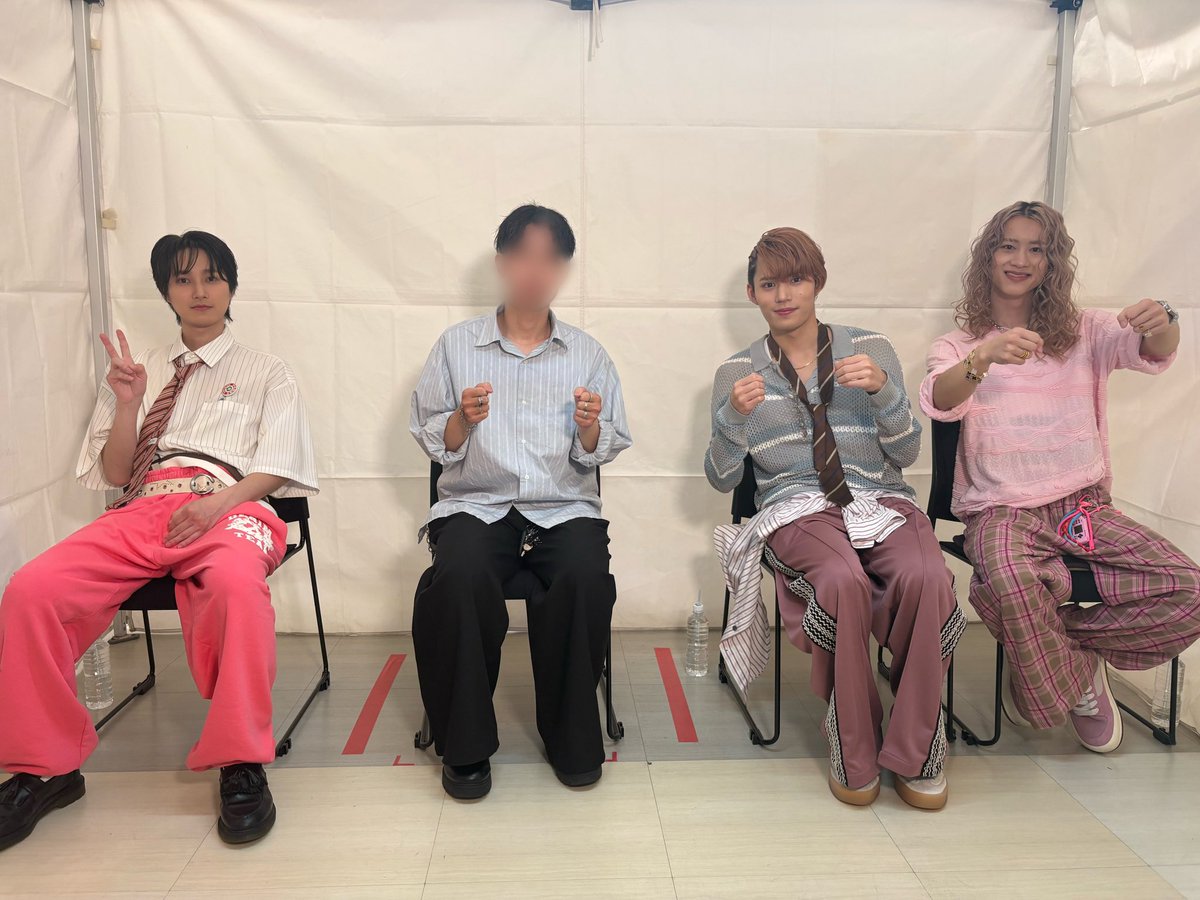 koro_imo820's tweet photo. 最高のリリイベでした🥹
#BUDDiiS #キミは都市伝�� #キミ都市 https://t.co/nX1SOjzvlX