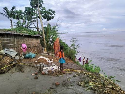 humanvb7p's tweet photo. Our team focuses on:

Emergency medical aid for the impoverished

Disaster relief &amp; shelter for river erosion victims

Education &amp; essential supplies for underprivileged children

Regular support for orphans &amp; widows

Your contribution can save lives and restore hope in Gaibandha https://t.co/NMuCDjWlAo