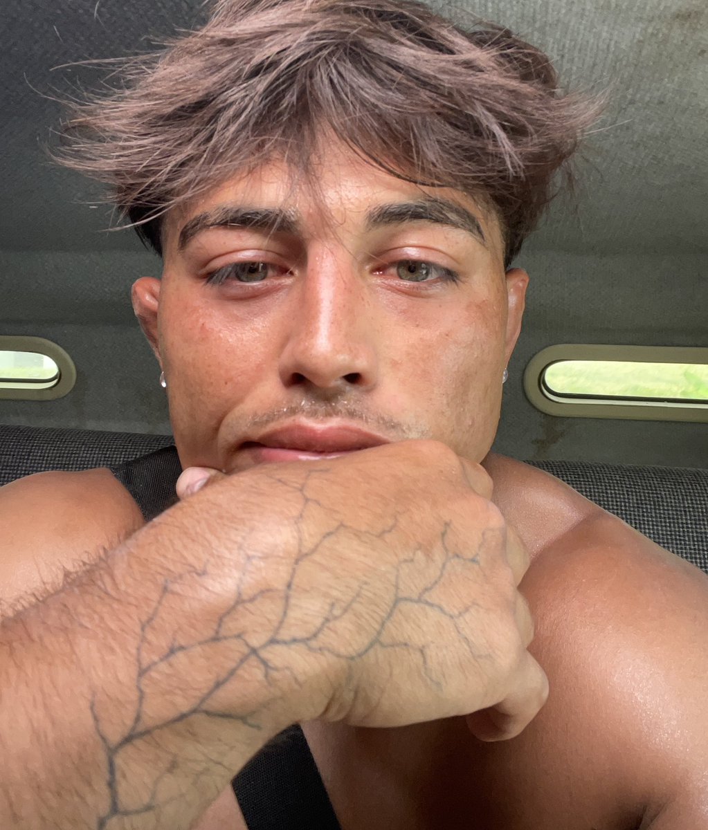 mrgethatbag's tweet photo. ur welcome https://t.co/NEYAXGpFxf