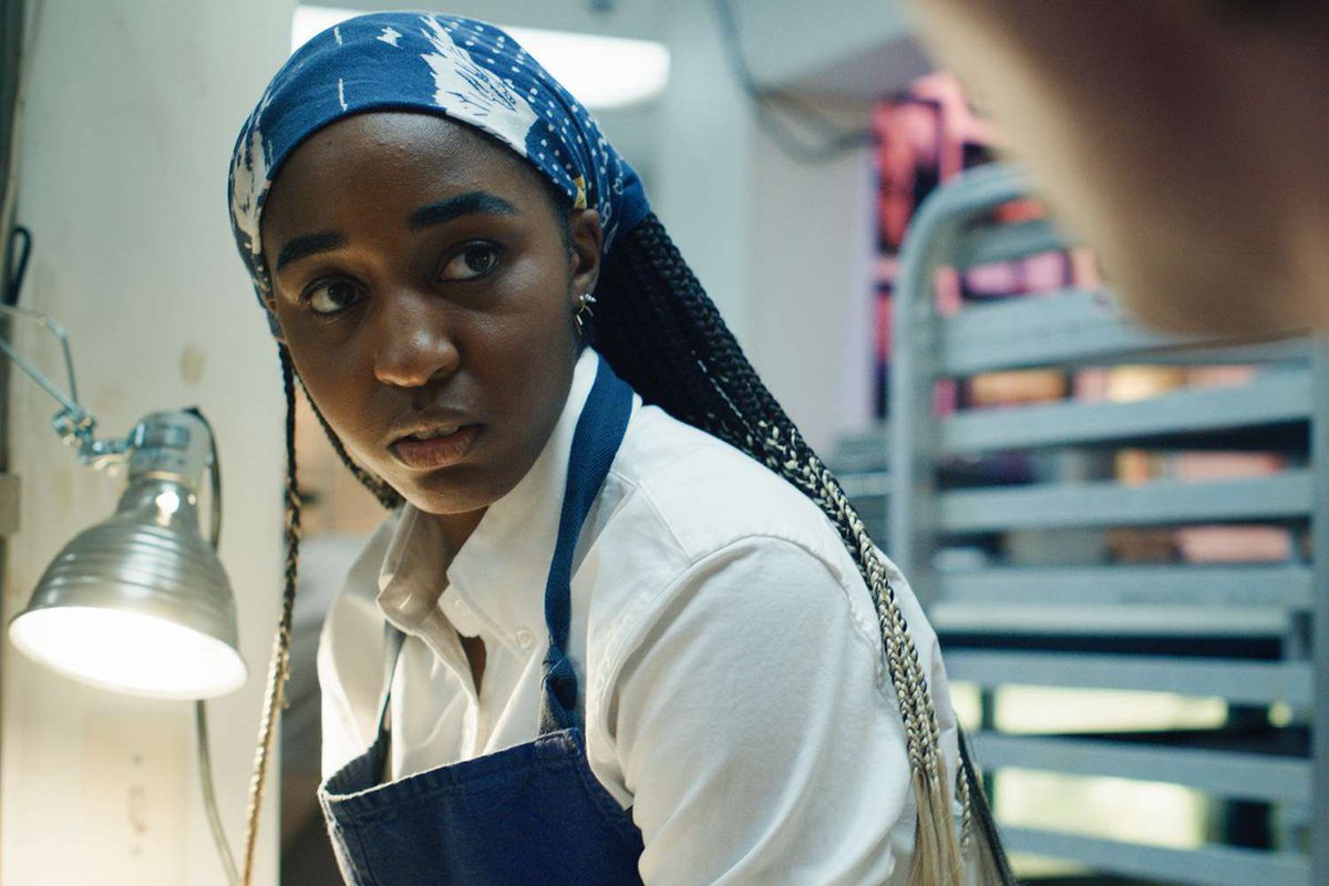 cinemaupdate_'s tweet photo. Nominadas a Mejor Actriz en una Serie de Comedia:

Quinta Brunson, Abbott Elementary
Ayo Edebiri, The Bear
Elle Fanning, Margo’s Got Money Troubles
Lisa Kudrow, The Comeback
Jean Smart, Hacks

#Emmys https://t.co/RuicSZwmI0