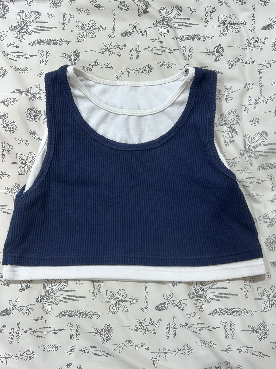 melonstufq's tweet photo. ✿ เสื้อคลุมถัก 45-

✿ ครอปกล้ามชมพู น่ารักมากก 50-

✿ ครอปดำ แหวกอก ซีทรู ตัวนี้ใส่แล้วหุ่นโซ๊ะมาก 50-

✿ ครอปกล้ามแมชง่าย 60-

#ส่งต่อเสื้อผ้ามือสอง #ส่งต่อเสื้อผ้าสาวอวบ #โล๊ะตู้เสื้อผ้า #ส่งต่อเสื้อผ้ามือสองสภาพดี https://t.co/yGlkXQ6fyj