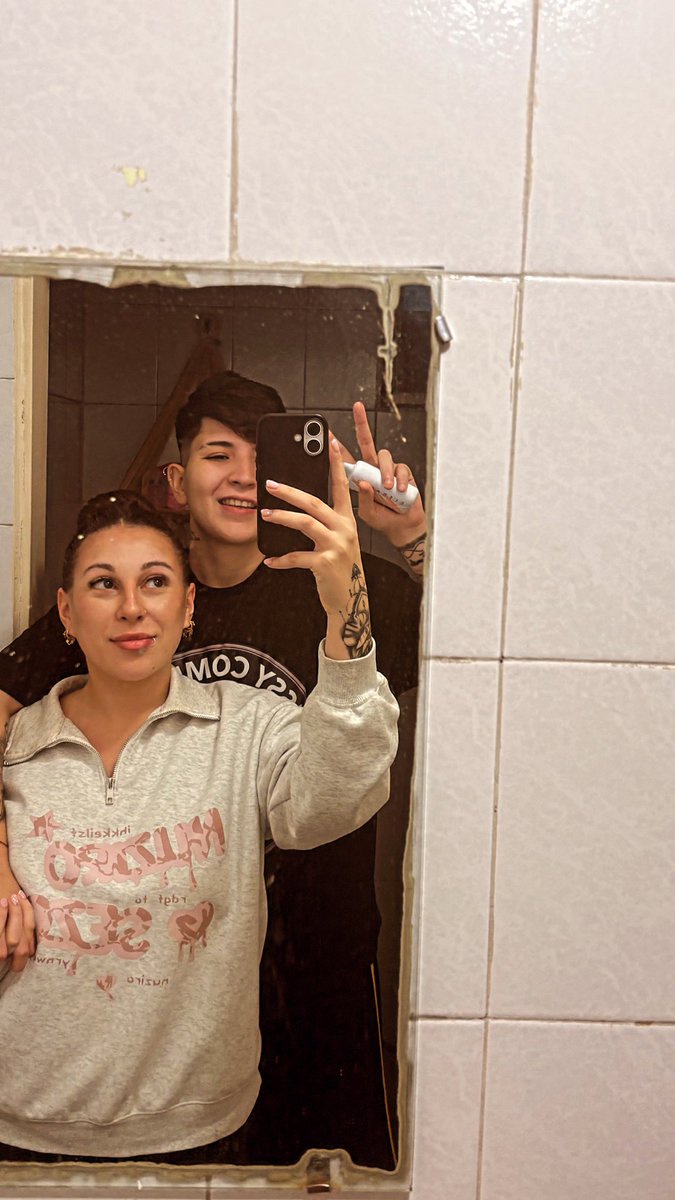 flormilesi_'s tweet photo. Si no eres tú entonces no hay con quiennn❤️👸🏻! https://t.co/0Gy5aYD7J9