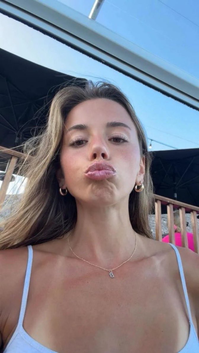 lazyafscamgod's tweet photo. Another day another lazy ass post 🥱 

My life is actually so easy all I have to do is copy and paste images off of Google and send them to weak idiots on the internet and I make hundreds of dollars daily 🏧 

Approach now idiots 🤡 https://t.co/Ea5zNDWhOg