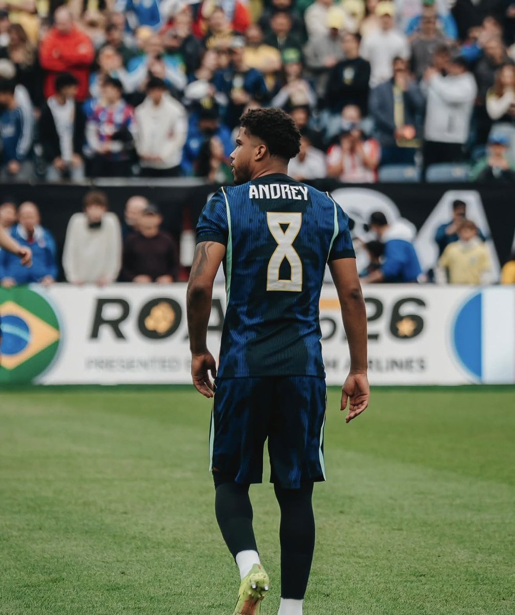 ManUtdPhotos's tweet photo. 🇧🇷👀 @ManUtd https://t.co/ezOlATCnC3