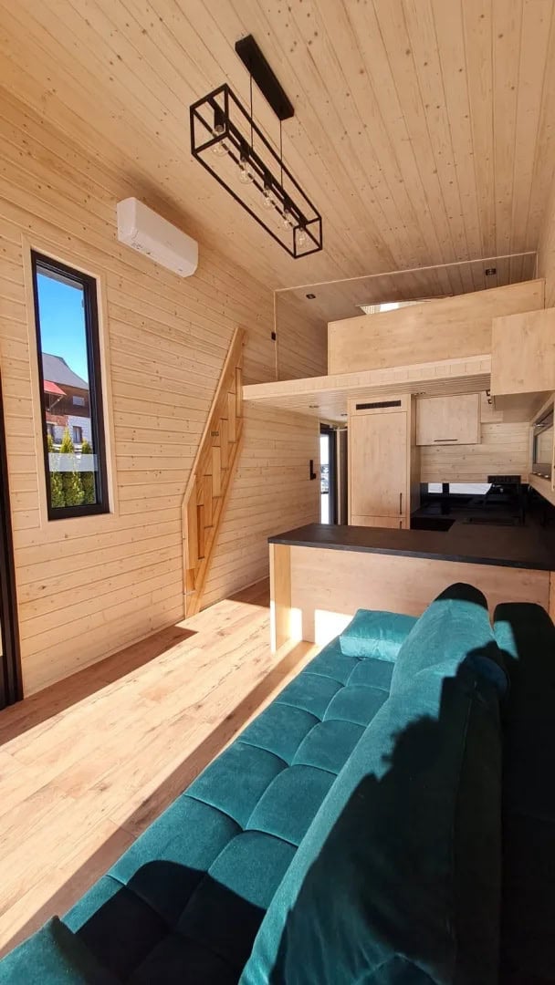 TinyHouseTalk's tweet photo. The Samuel by Craft House: A Single-Pitch Modular House with a Big Loft
https://t.co/oWn6eumbU0
#tinyhouse #modularhome https://t.co/0dq54OeUxm