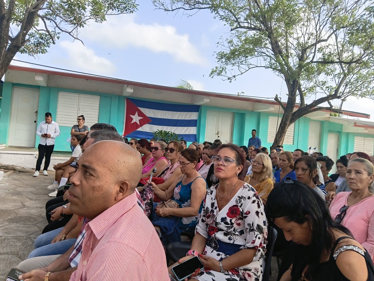 JorgeLu71436757's tweet photo. Emotivo Acto Municipal de Cierre  de curso escolar 2025-2026 en #PuertoPadre #CubaEstáFirme @DiazCanelB @cam_puertopadre @naimatrujillob @nilser_pineda @LorenzoOsbel @yosmel_duany https://t.co/cLIvLfhwaH
