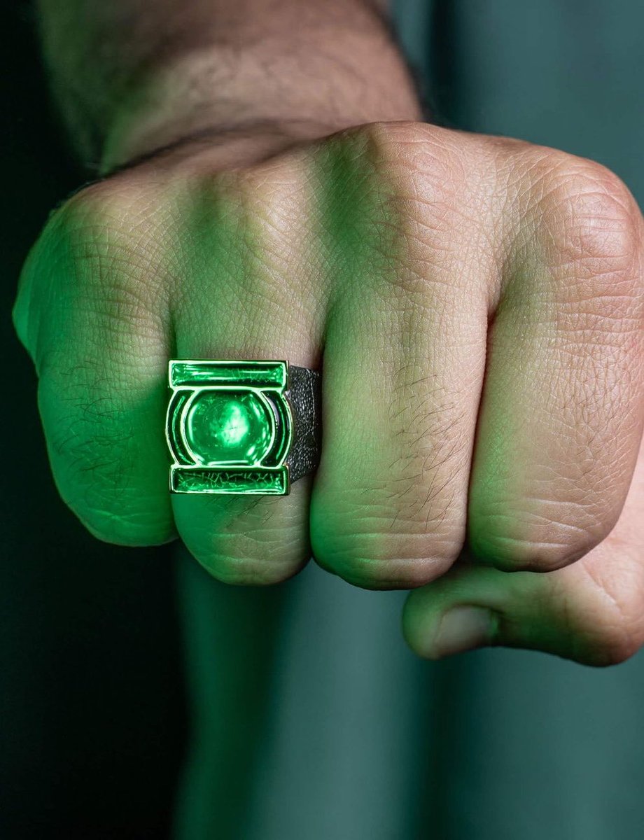 LanternUpdates's tweet photo. I NEED THE POWER RING FROM LANTERNS https://t.co/JLzK8CDowN