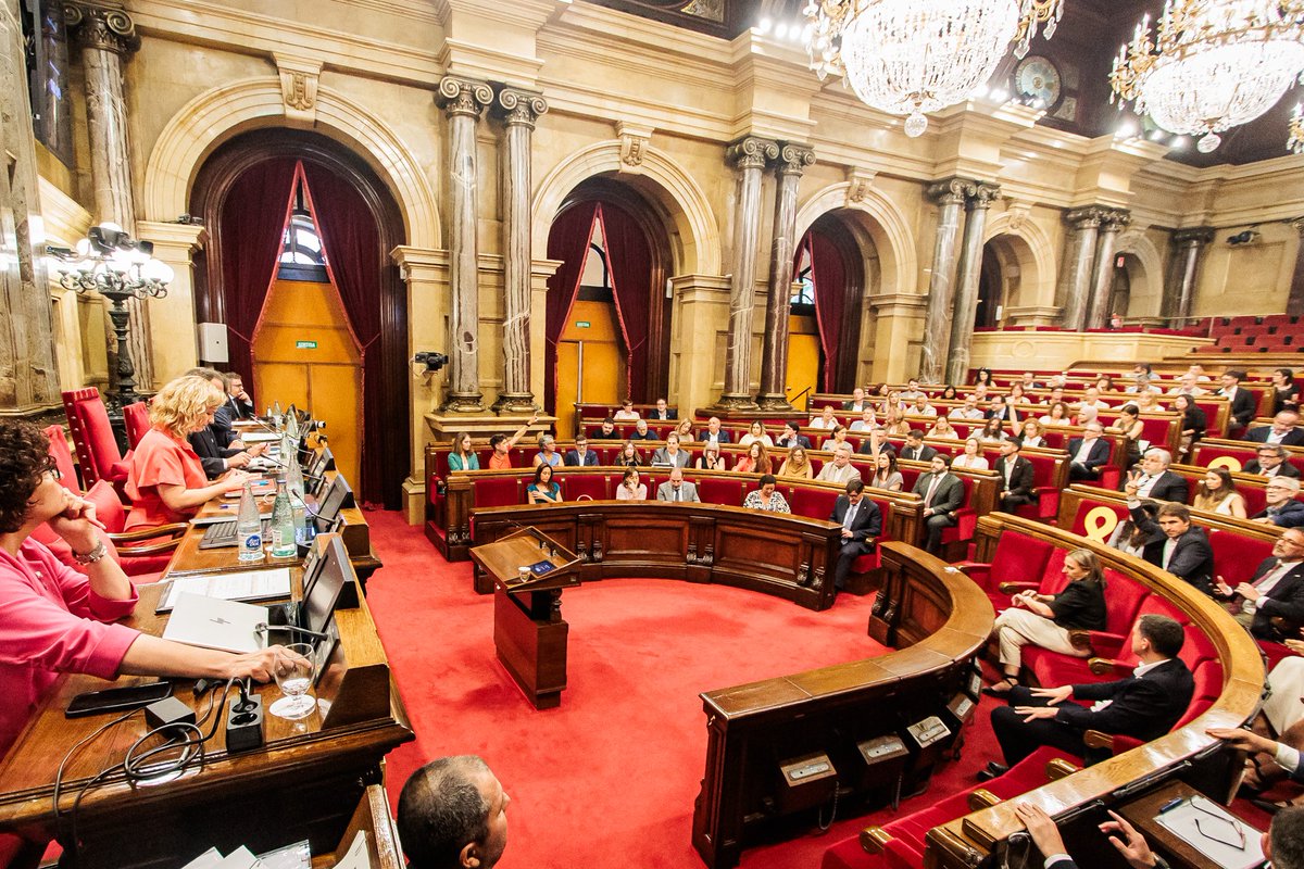 parlamentcat's tweet photo. 📸 Galeria fotogràfica del Ple: https://t.co/DrBwlVEDhY

🎥Podeu recuperar el ple a la web del Canal Parlament:  https://t.co/XnfaiYQyCW 

📄També teniu disponible la transcripció de la sessió: https://t.co/FDLkv1zf3I https://t.co/5sTkjVJp5C