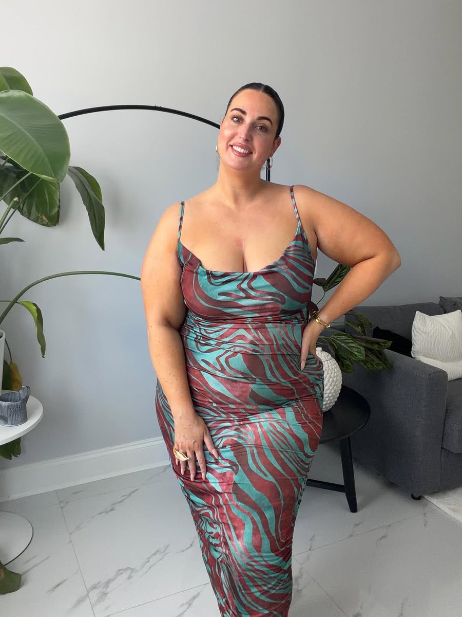 PlusSizeHub_1's tweet photo. Miss nadja https://t.co/Kv6A9JC36Q