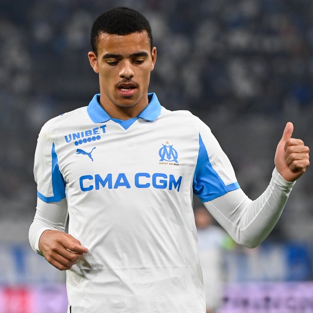 ActuFoot_'s tweet photo. 🚨🚨 MASON GREENWOOD 🏴󠁧󠁢󠁥󠁮󠁧󠁿 AU FENERBAHÇE, C’EST FAIT !!! 💛💙

Montant du transfert : 40 M€. 🤑

L’Anglais va signer un contrat de 4 ans. ✍️

🗞️ @FabriceHawkins https://t.co/nmE0bN4aOk