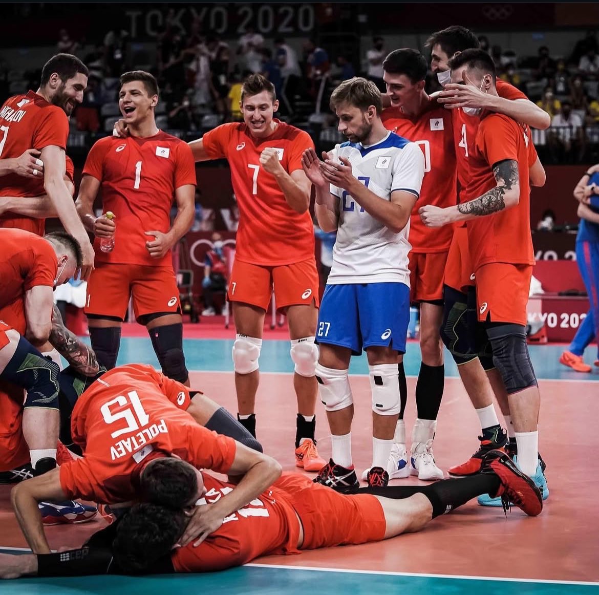keifornal's tweet photo. THE 2020 TOKYO OLYMPICS MEN’S VOLLEYBALL SILVER MEDALISTS ARE OFFICIALLY COMING BACK! 🔥🤩 https://t.co/FhYc9uWl6i