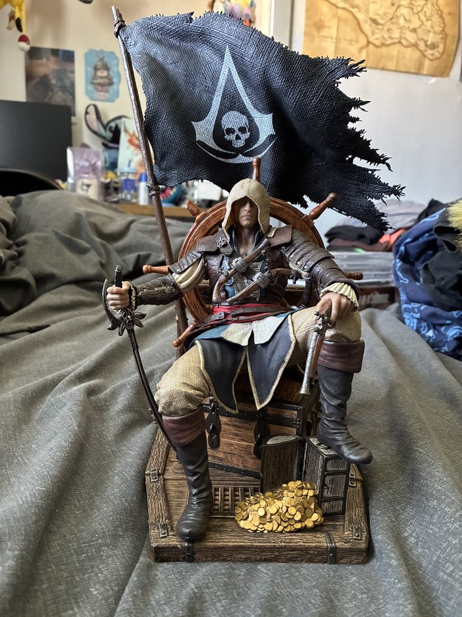 CamPlatinums's tweet photo. My Collectors Edition of Assassin’s Creed Black Flag Resynced has arrived! 🙌

Really love the statue and other items included, i love a nice steelbook and physical map! 😎 can’t wait to head in to the game and get to experience it all again! https://t.co/aUijzZ1SeK