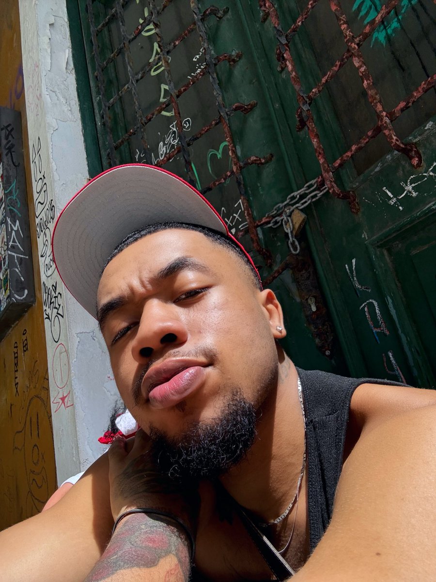 quariusking's tweet photo. Need another trip ASAP🌴 https://t.co/hTnKrIgoZm