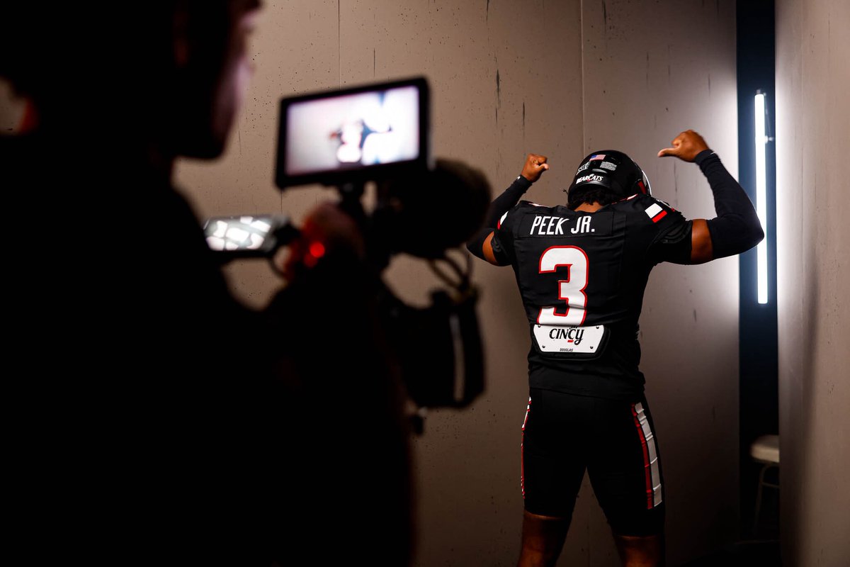 Cincinnati Football tweet media