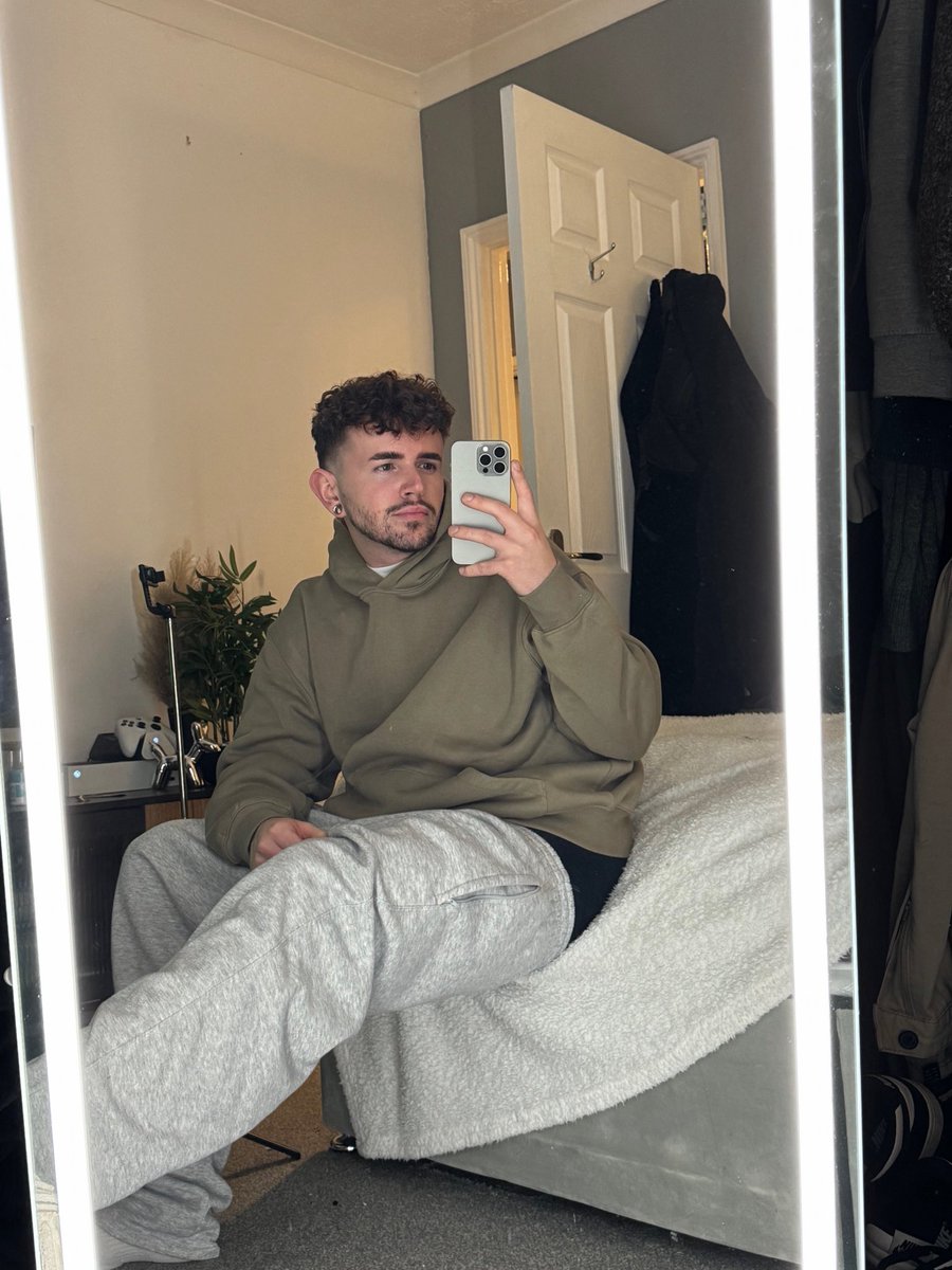 kyleaminers's tweet photo. Need to go on a shopping trip asap x https://t.co/QVJpRrmrvo