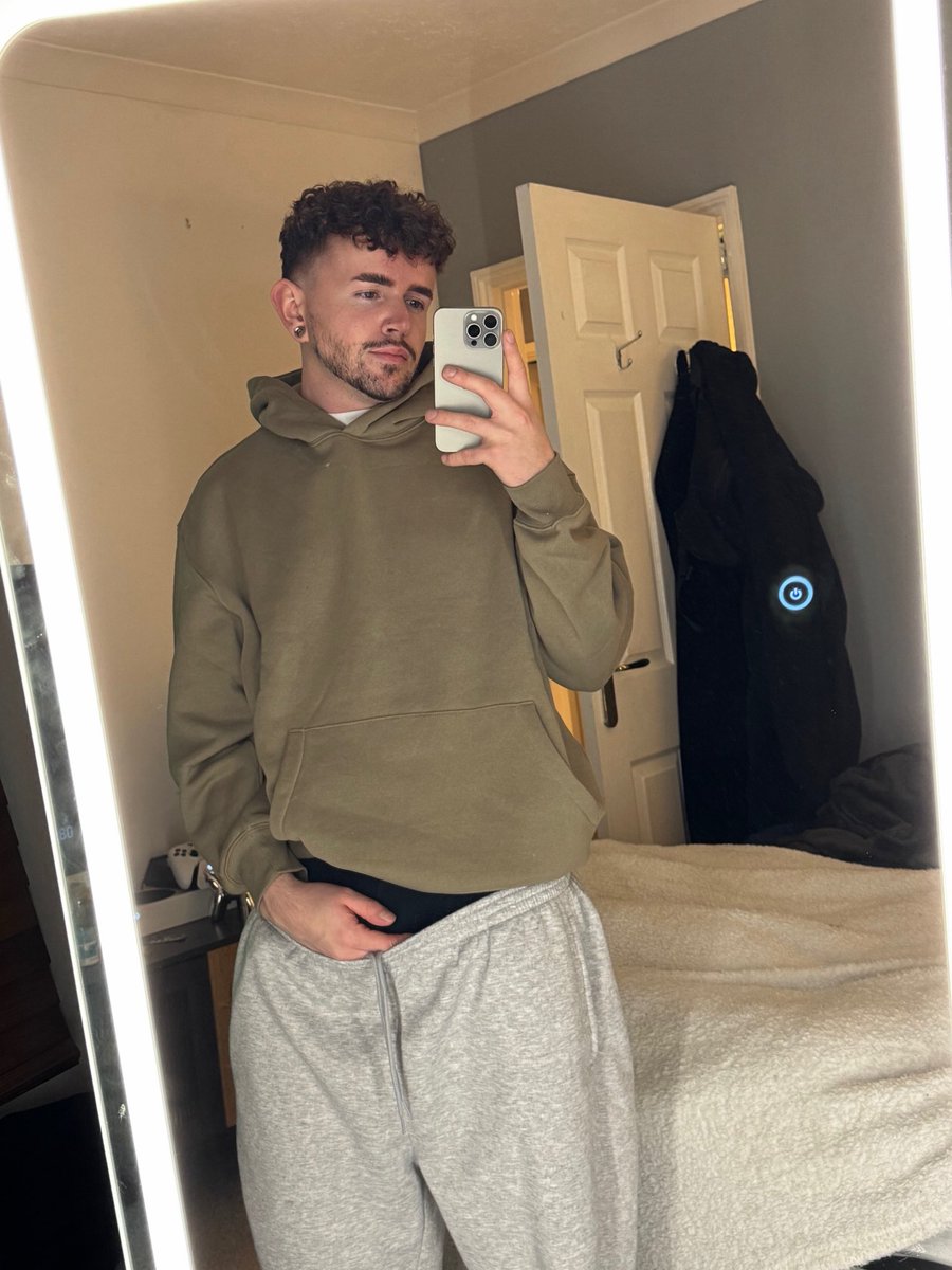 kyleaminers's tweet photo. Need to go on a shopping trip asap x https://t.co/QVJpRrmrvo