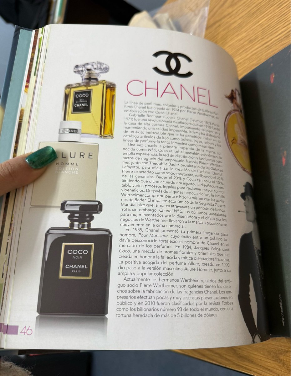 MissFrankitty's tweet photo. Lo mejor de dos mundos para una ñoña y enfermita de los perfumes (?) como yo a la vez hehe https://t.co/La92ju7vPK