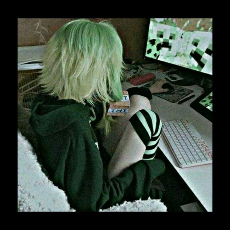 vanilla_vomii's tweet photo. alternative thinspo 🧵
both dark and colorful styles
! not my pictures !! dm for removal ! https://t.co/ixhjbslSzq