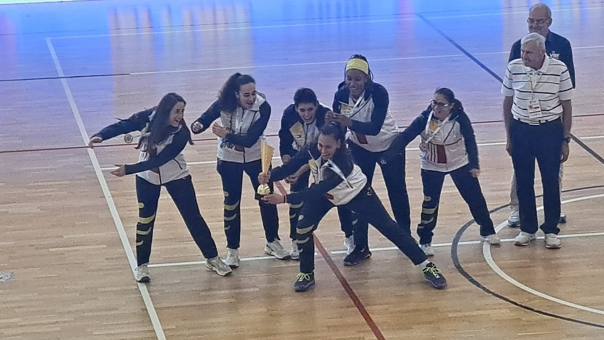 ActivitatsacidH's tweet photo. Lluïsos de Gràcia acidH ha contribuït amb quatre esportistes de bàsquet al Campionat d’Europa de bàsquet Special Olympics a Polònia.  La selecció femenina campiona i la masculina tercers.

Amunt @BasquetLldG @acidH_IL ! 

@GMultiesports
@bcn_gracia @indepe_gracia 
@feddi_org https://t.co/Sl8PG6tt5r