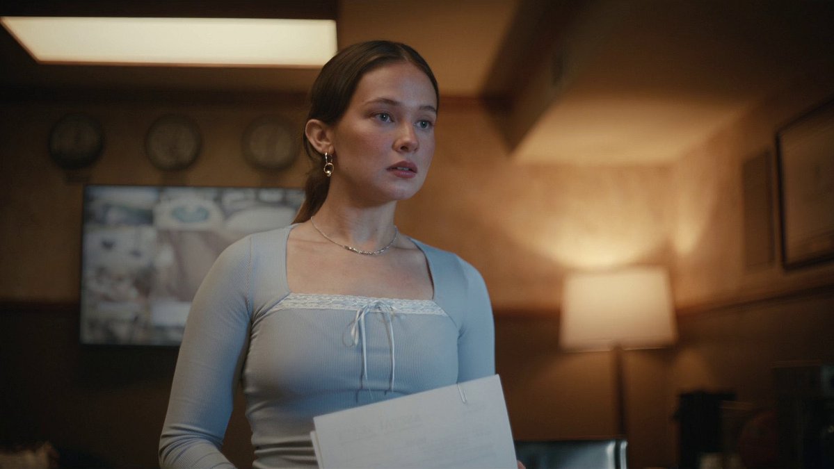 CCortave24's tweet photo. Justice for Cailee Spaeny. Insane that she was the only actor from Beef S2 that didn’t get #Emmy nominated when she was arguably the MVP of that season! This was a massive snub https://t.co/7l55mckS73