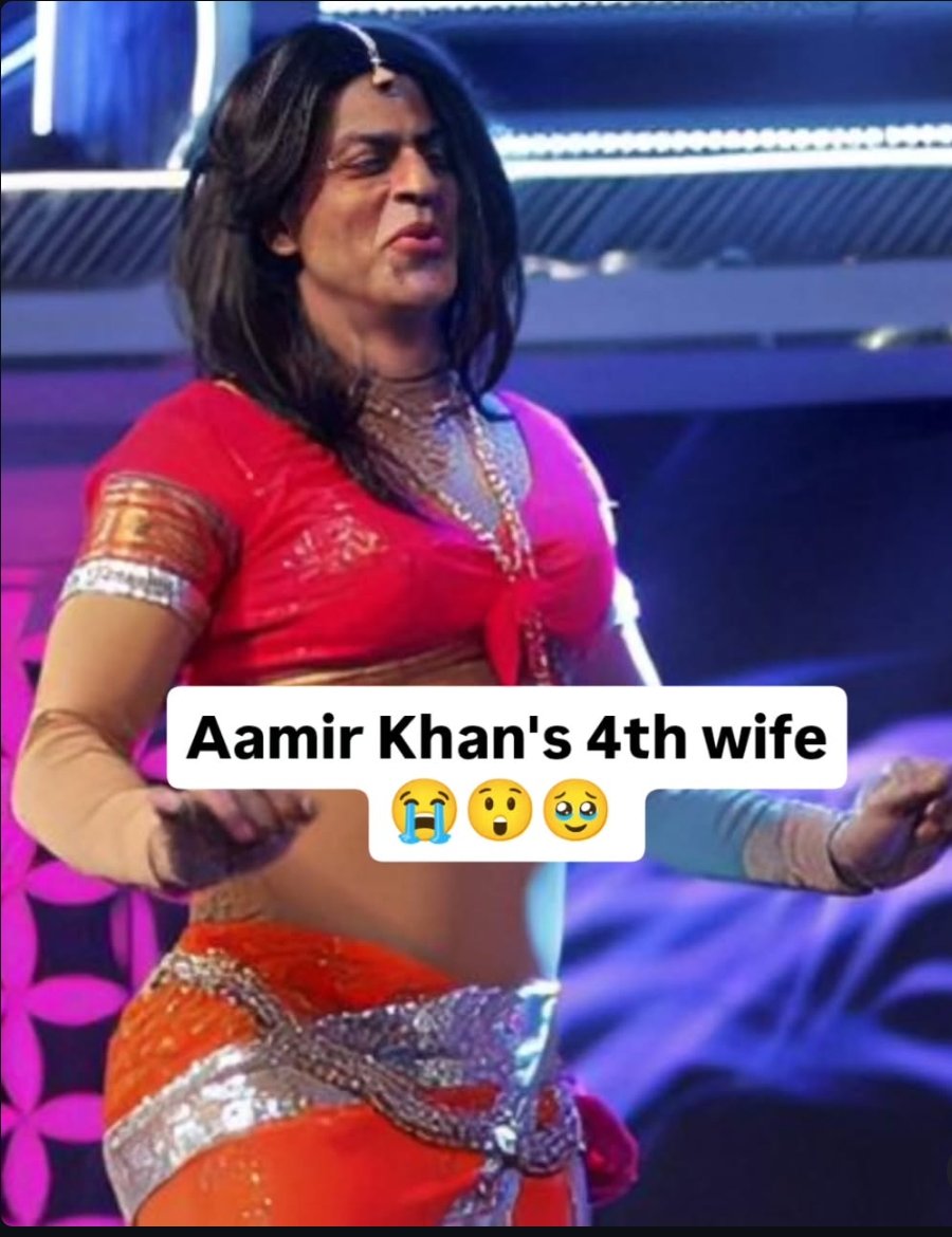 Berlinboy07's tweet photo. Pathaan's new disguise for his next mission! 😭🤣 YRF Spy Universe is getting wild! Yeh look akele box office par 1000 crore cross karwa dega. 💸🎬
#Pathaan #SRK #AamirKhan #Bollywood https://t.co/d0LMabAyYS