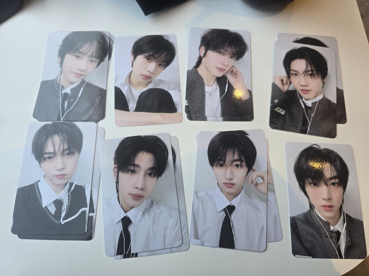 yangdosel's tweet photo. 뉴키즈 파이널 포카 양도

가격 제시해서 오픈카톡주세요

정세민 추유찬 이태건 우하오 장규현 박준환 장용훈 백준혁 김지용 정세민

김지용 정세민은 사진을 안찍어놔서 필요하시면찍어드려요 https://t.co/cng2JQlRkJ